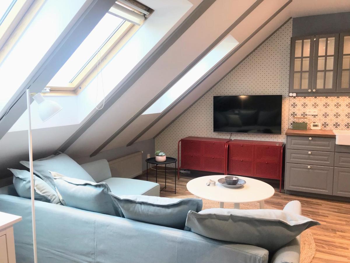 Attic On Waterfront / View / Netflix Апартаменти *
