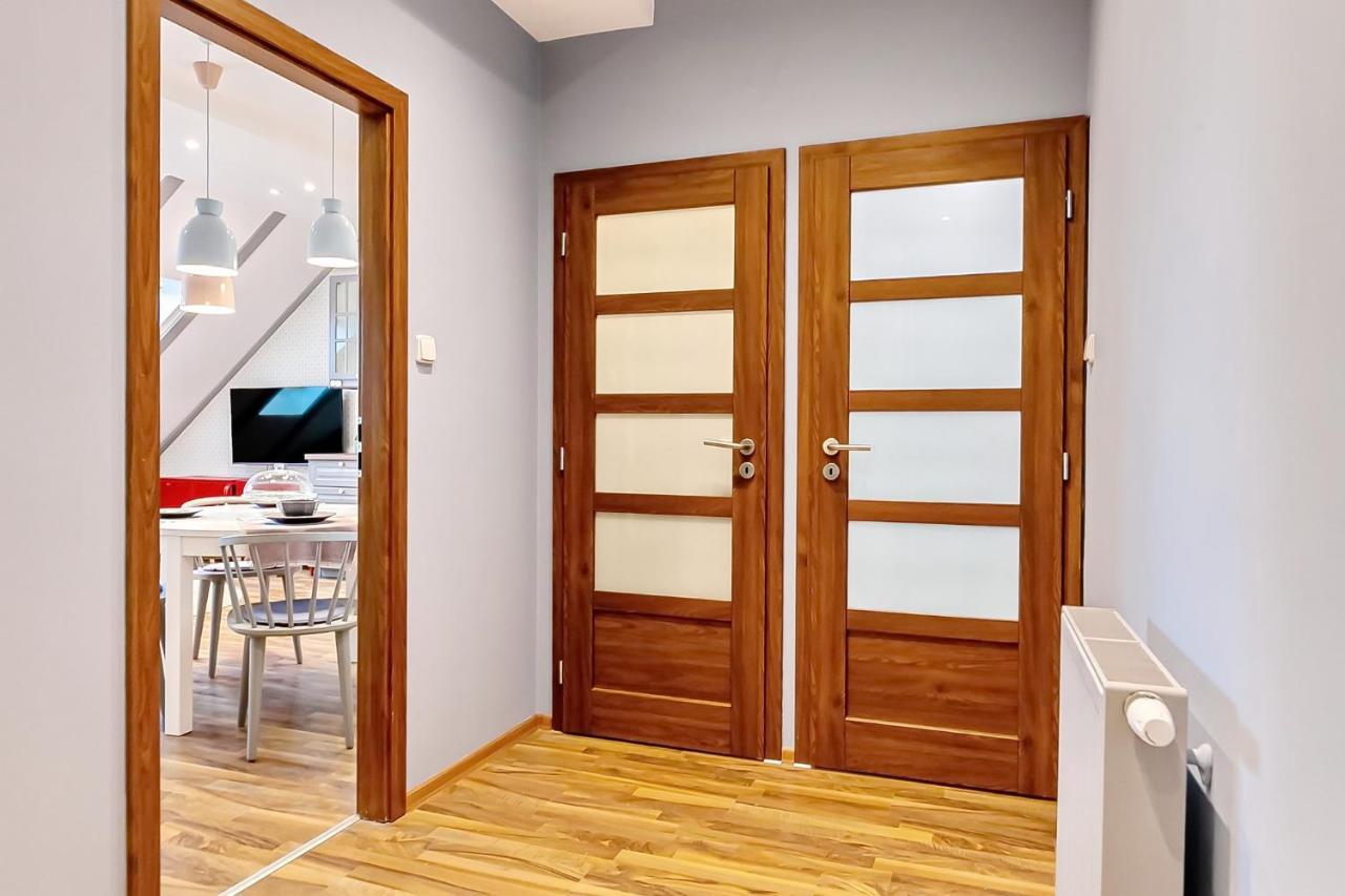 Apartament Attic On Waterfront / View / Netflix *